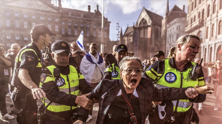 اعتقال جميع المتظاهرين المؤيدين لفلسطين الذين توجهوا إلى ساحة الدام في أمستردام