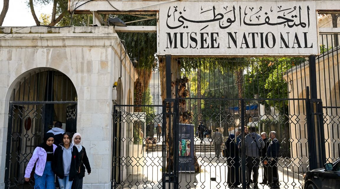 سرقة ستة تماثيل أثرية من المتحف الوطني بدمشق