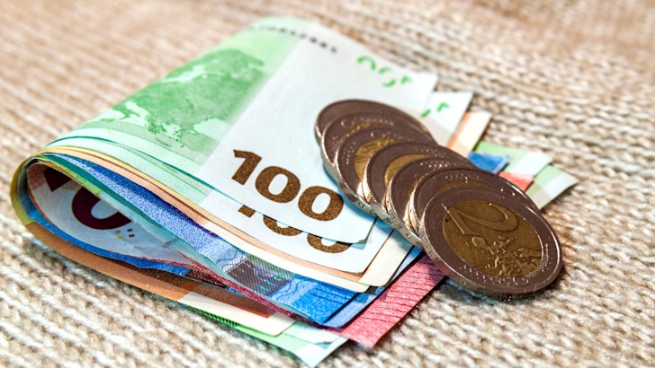 سوف يرى أصحاب الحد الأدنى للأجور تحسناً في رواتبهم في العام القادم