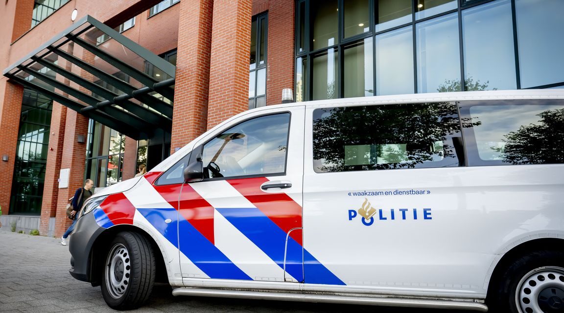 الحكم بالسجن 16 عامًا على أب للاعتداء الجنسي على بناته الأربع لسنوات طويلة