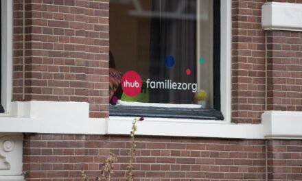 ثلاثة موظفين بمركز رعاية الأحداث مشتبه بهم في الاعتداء الجنسي على فتيات قاصرات