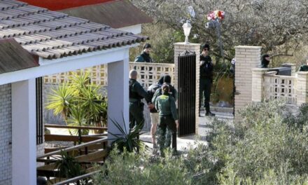 مقتل سائحين ألمانيين بالتعذيب في منزل لقضاء العطلات في مدينة ألكانتي الإسبانية