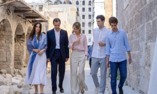 تعيش عائلة الأسد حياة مترفة في روسيا: يعود الديكتاتور السوري المخلوع إلى المدرسة