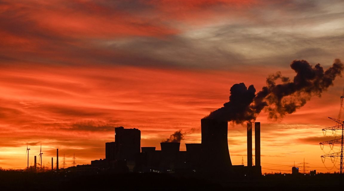 المعهد الصحي يحذر من الضباب الدخاني: “جودة الهواء متدنية في بعض المناطق لحد كارثي”