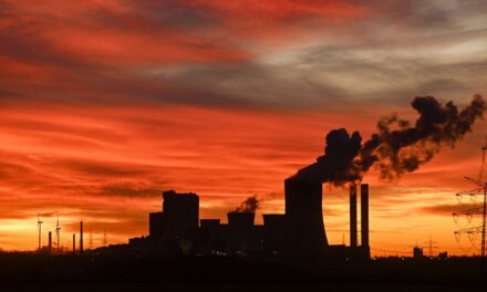 المعهد الصحي يحذر من الضباب الدخاني: “جودة الهواء متدنية في بعض المناطق لحد كارثي”