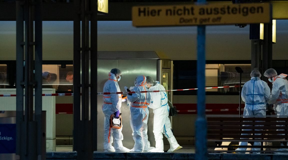 امرأة طعنت 15 شخصاً في محطة هامبورغ تُرسل إلى مصحة نفسية