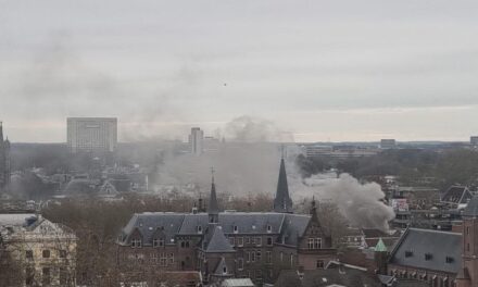 حريق هائل بعد وقوع انفجارين في وسط مدينة أوتريخت