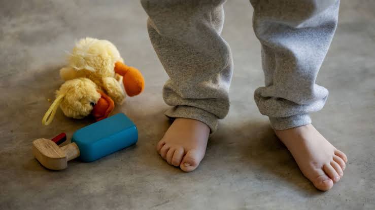 موظف في دار حضانة أطفال في لاهاي مشتبه به في التحرش بالأطفال