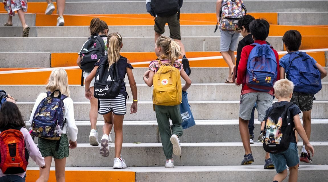 افتتاح أول مركز وطني للإبلاغ عن حالات التمييز العنصري ضد الأطفال