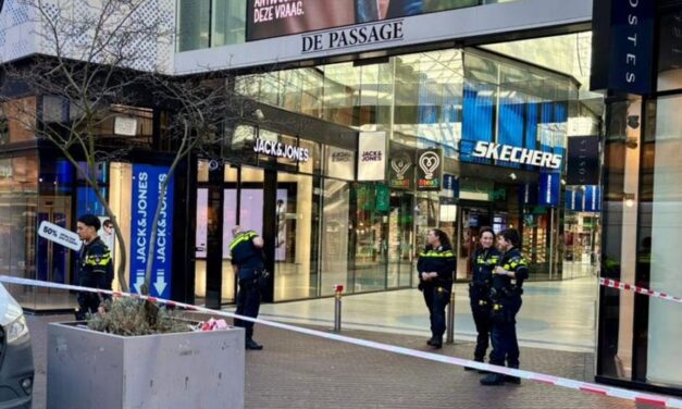 إخلاء مركز تجاري في لاهاي لبضع ساعات بسبب “رائحة غريبة”