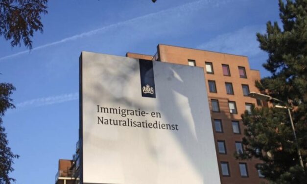 خلال الأربع سنوات الماضية: سحبت الحكومة الجنسية الهولندية من 90 شخصاً