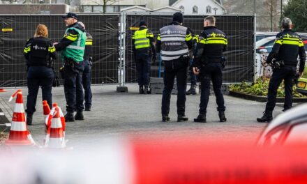 المتهم بقتل حماته ومحاولة قتل زوجته السابقة في زفايندريخت يبتلع شفرة حلاقة