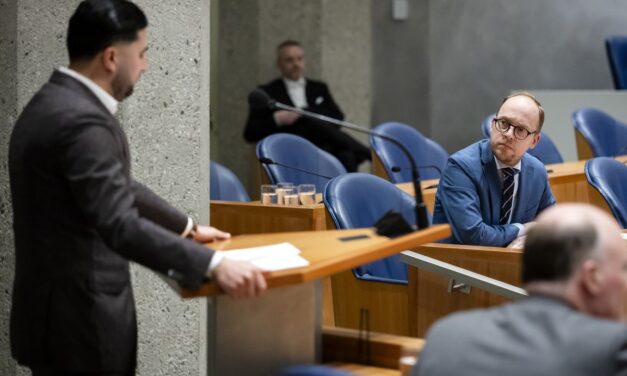 مجلس الوزراء يستعد لاتخاذ تدابير لمواجهة ارتفاع أسعار الوقود: “ندرك أن الناس مصدومون من الأسعار”