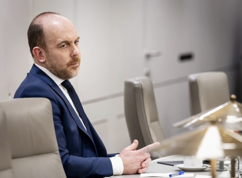 مجلس الشيوخ يرفض مشروع قانون اللجوء الذي نوقش كثيراً والوزير يتهم حزب الحرية بـ”التخريب السياسي”