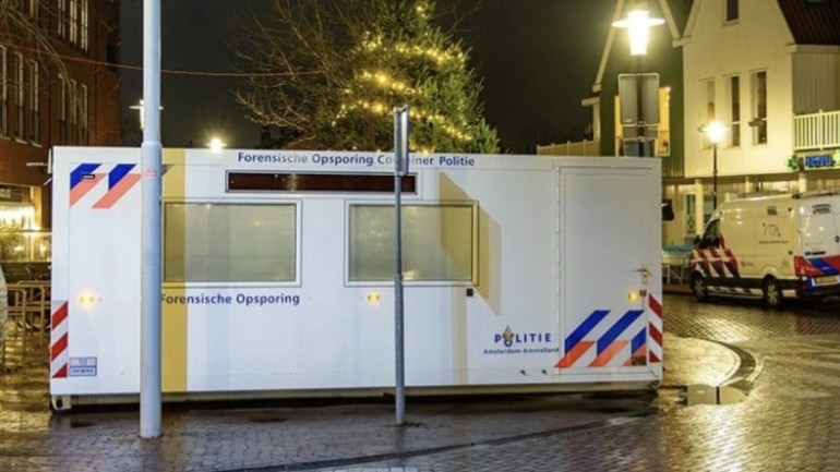 محكمة أمستردام تحكم بالسجن 17 عاماً على رجل لقتله والدته وتقطيع جثتها