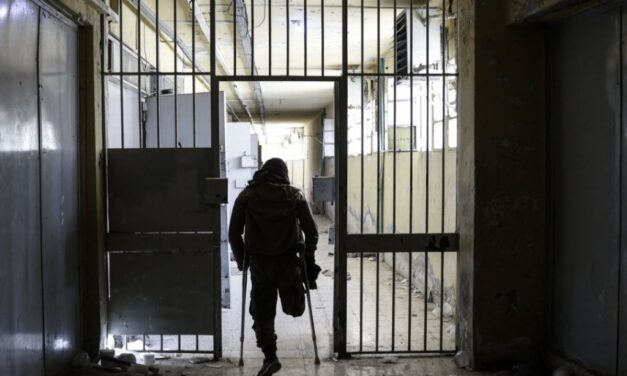 محكمة هولندية تصدر حكماً بالسجن 26 عاماً بتهم التعذيب والاغتصاب على محقق سوري خلال حكم نظام الأسد