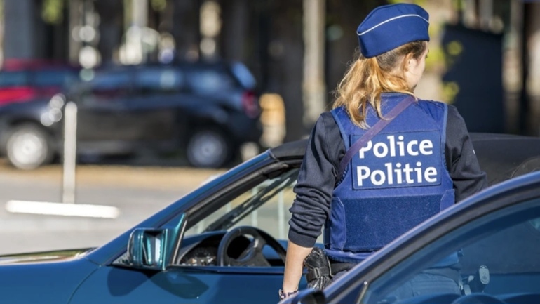 أحد الوالدين نسي طفلته في السيارة: وفاة طفلة تبلغ من العمر سنة ونصف في بلجيكا